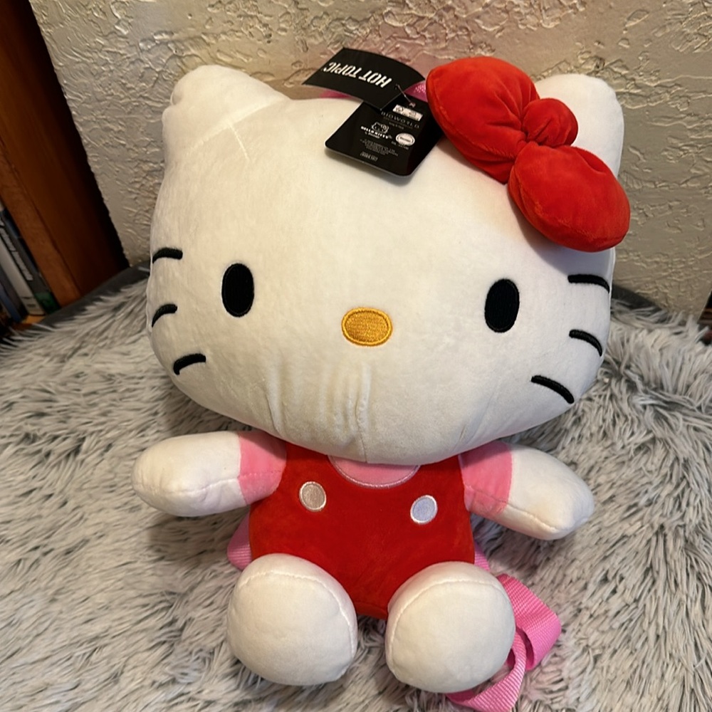 Hello Kitty Plush Mini Backpack - Picture 3 of 9